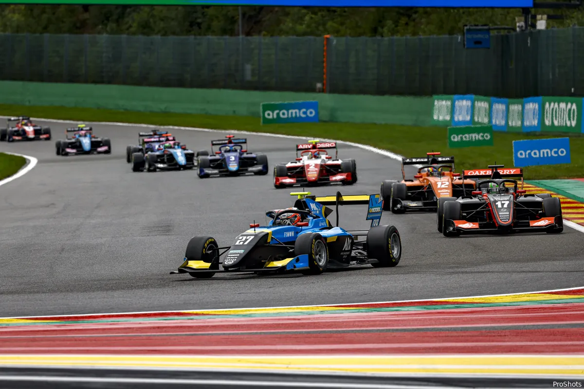 Onderweg naar F1 | 'In de eerste helft van de race was hij net zo dominant als Verstappen'