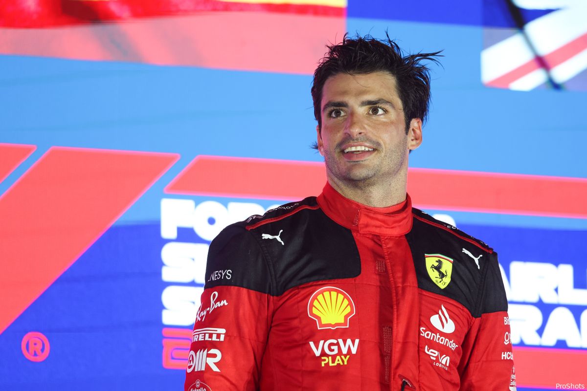 Toekomst Sainz bij Ferrari staat nog niet vast: 'Leclerc heeft meer talent'