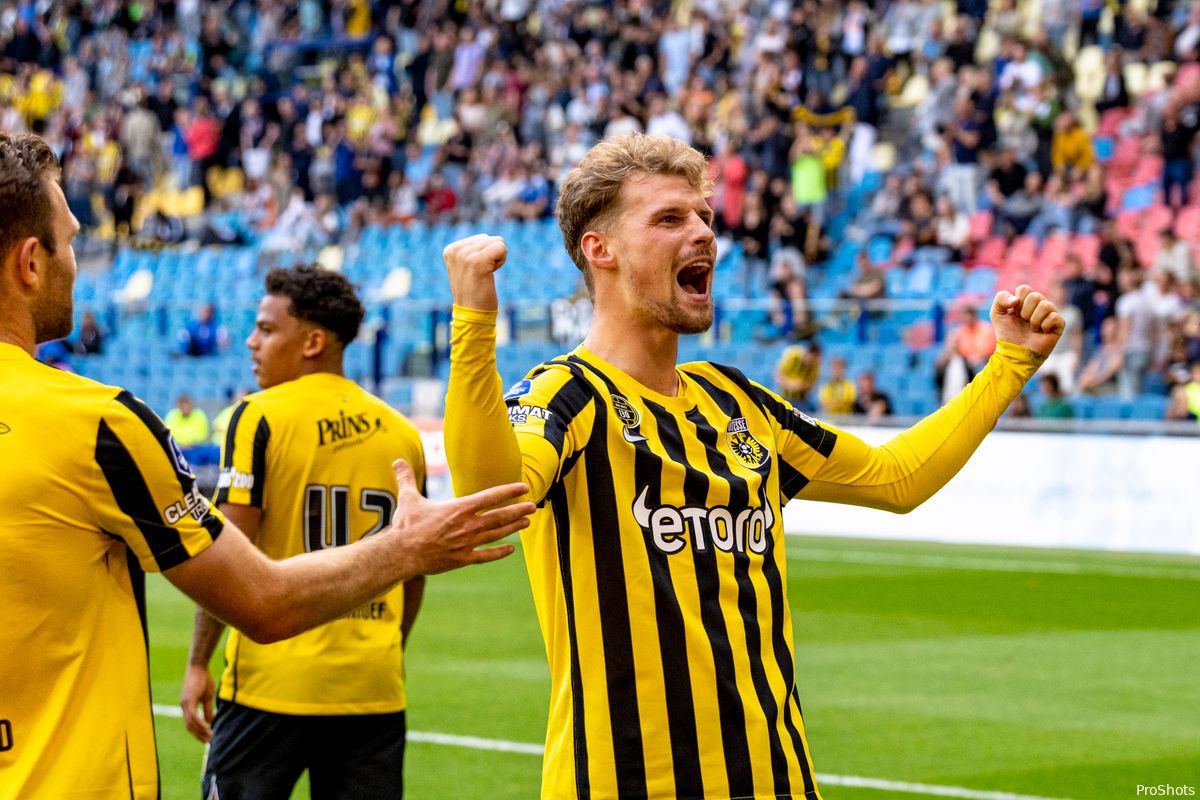 Vitesse en AZ strijden om het laatste Europese ticket | Donderdagavond heenduel in Arnhem