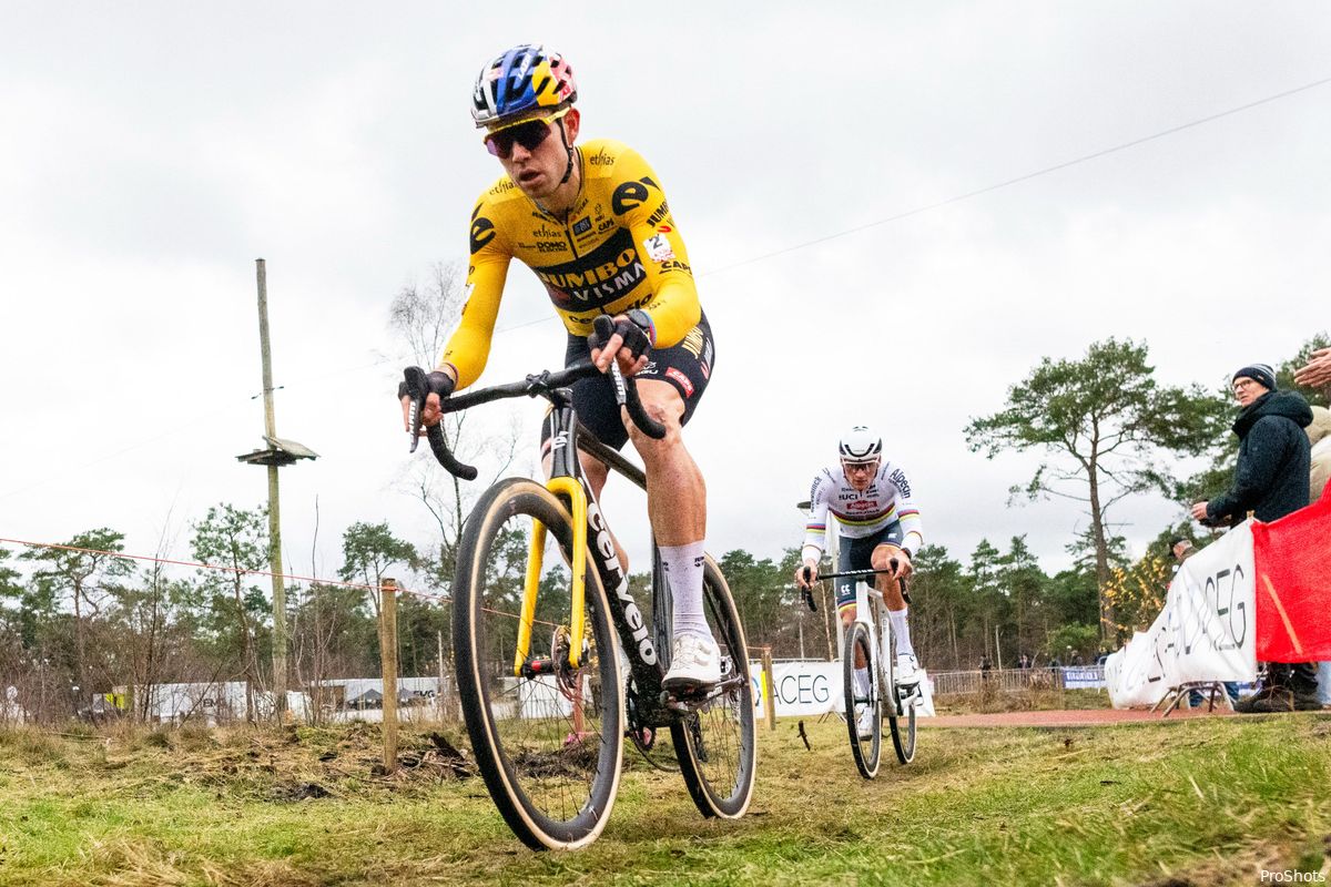 Van Aert zorgt met machtige lead-out voor zege Visma-Lease a Bike: 'Verre van vlekkeloze sprint'