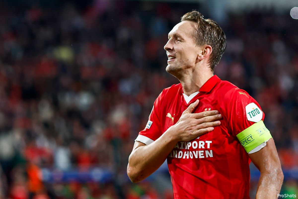 Waar kan je PSVAjax live kijken? Ook deze wedstrijd niet te zien op open kanaal ESPN Waar kan je PSVAjax live kijken? Ook deze wedstrijd niet te zien op open kanaal ESPN