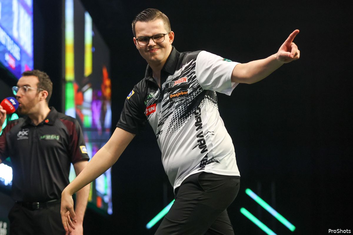 Programma Grand Slam of Darts maandag Toptalent Gian van Veen treft
