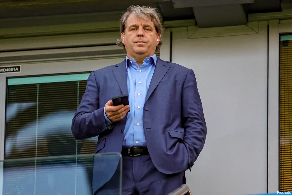 Chelsea owner Boehly receives harsh criticism: "He throws everyone under the bus"
