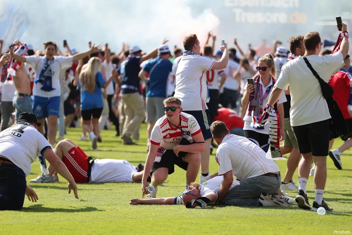 HSV prematurely celebrate Bundeliga promotion: Competitors score twice in injury time