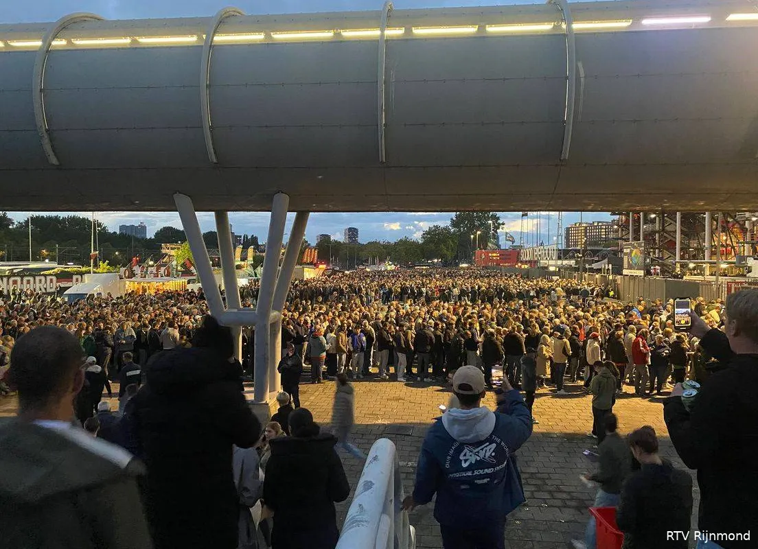 4477d2eb-18a3-3f0e-ae83-730954064971