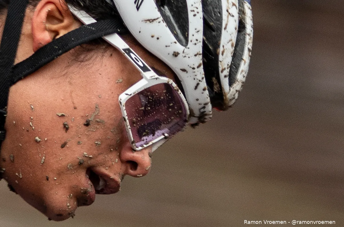 Alvarado overtuigt met solo-zege in Gullegem en stevent af op eindzege in Superprestige