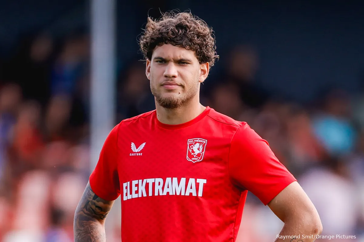 julien mesbahi fc twente trainingsshirt 2025