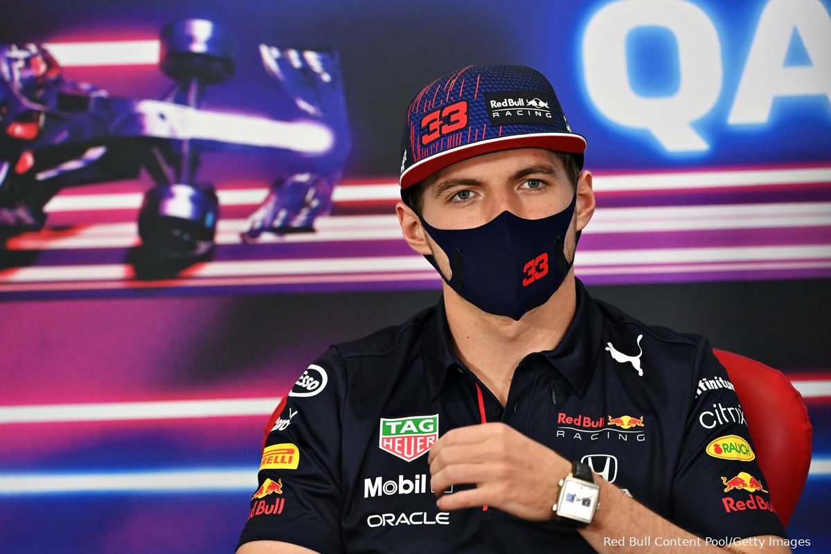 Verstappen over DRS-probleem: 'Het ene moment doet hij het, dan is hij weer stuk'