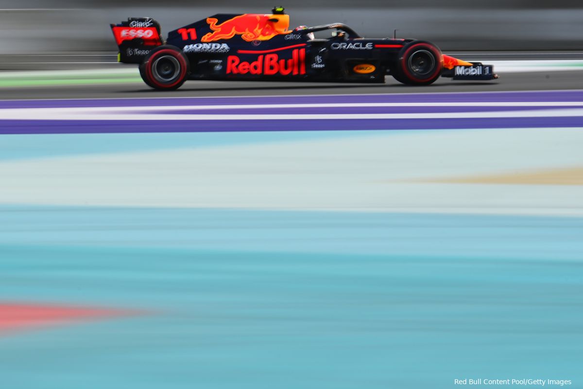 Verslag VT1 | Hamilton verschalkt Verstappen in eerste training in Saoedi-Arabië