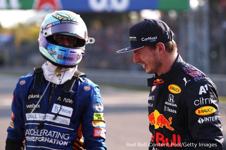 Mentale veerkracht Verstappen blaast Luyendyk en Doornbos omver: 'Niet normaal'