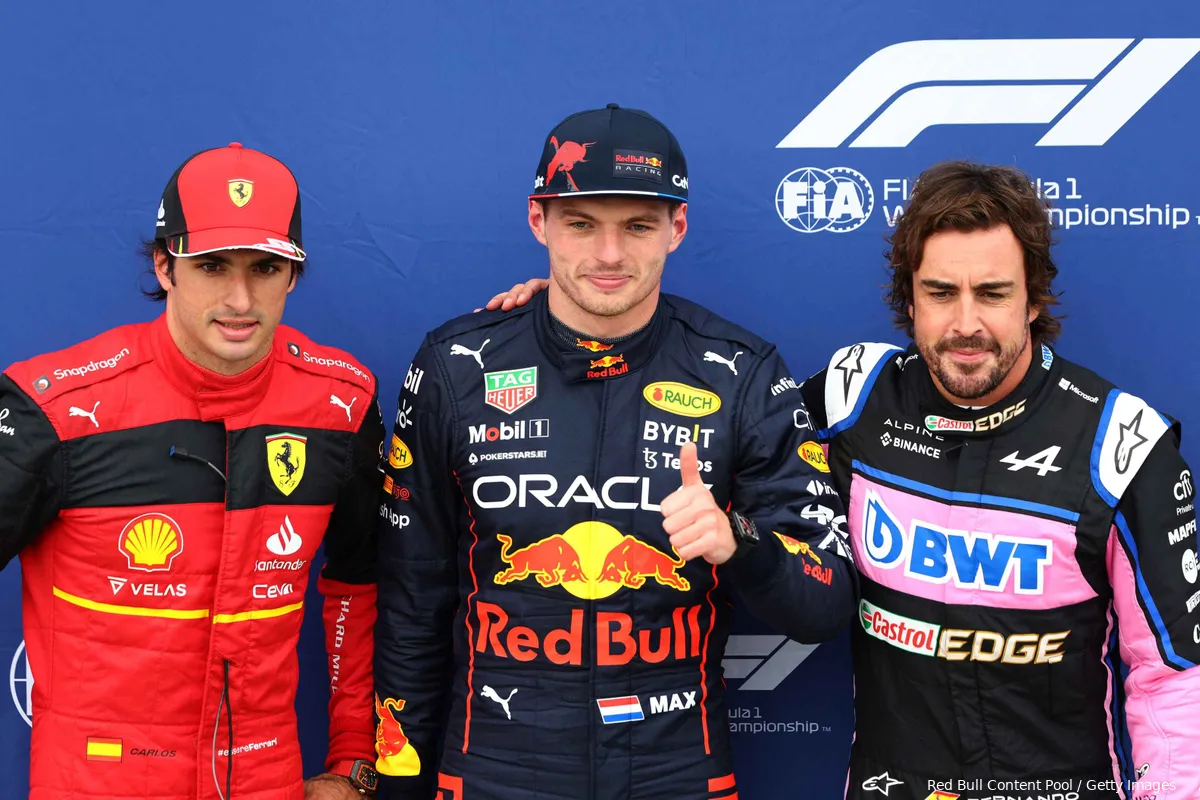 Alonso ambitieus: ‘Met Aston Martin in 2023 en 2024 voor titels vechten’