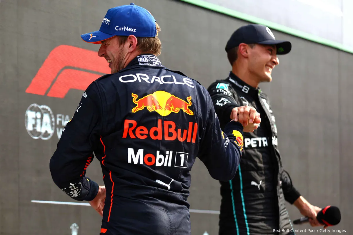 Max Verstappen over Russell: 'Is een potentiële wereldkampioen'