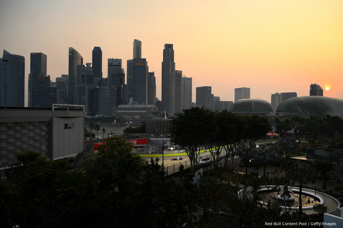 Tijdschema en weersverwachting GP Singapore: toenemende kans op regen richting zondag