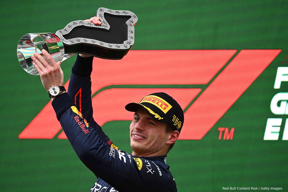 Horner zag hoe Verstappen Red Bull op sleeptouw nam: ‘Bleef toen pushen’