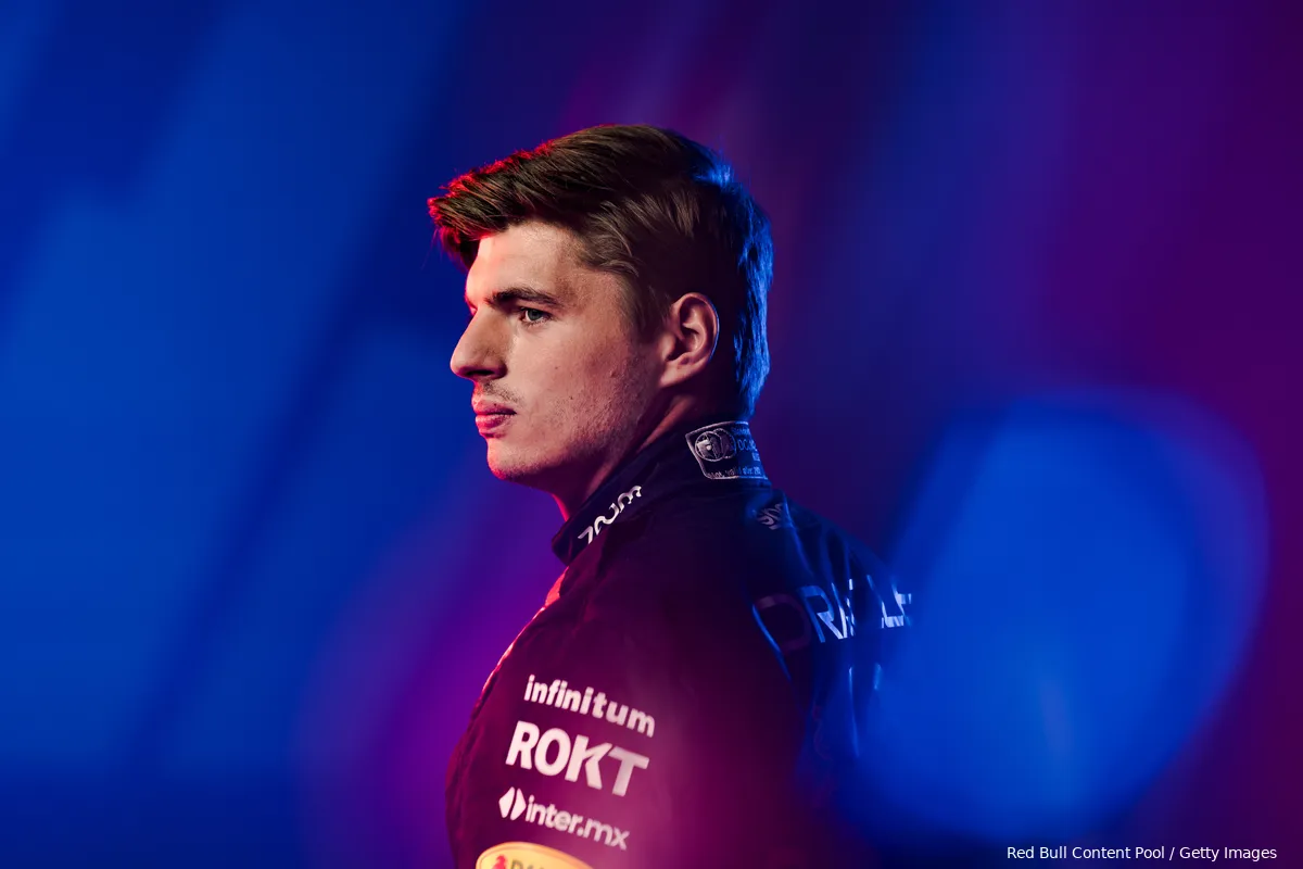 Verstappen  na herstelrit van P15 naar P2 in Jeddah: "We legden ons erbij neer"