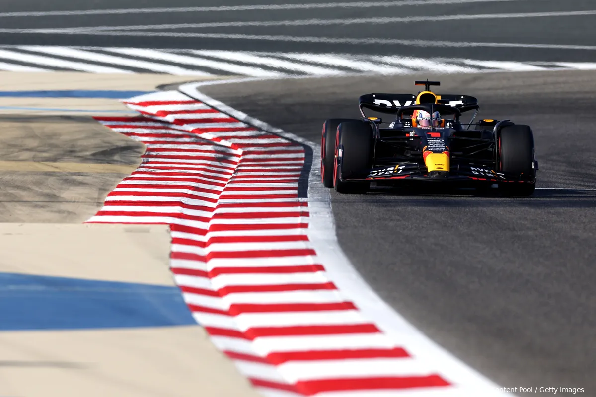 Windsor ziet weer wrijving tussen Perez en Verstappen: 'Blijven elkaar klieren'
