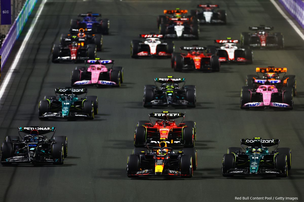 FIA verduidelijkt reglement na aarzelen bij tijdstraf Alonso in Djedda