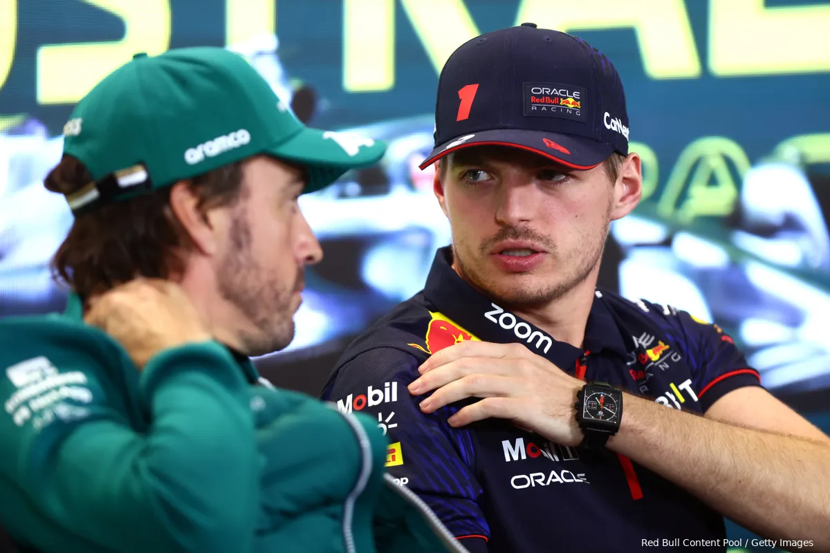 Verstappen legt zich neer bij ongelukkige safetycar: 'Kon daarna niet op tijd snelheid vinden'