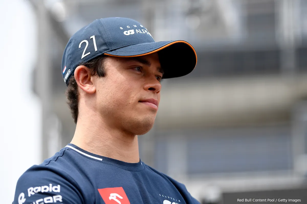 De Vries denkt dat er meer inzat dan P14: "Waren juist competitiever dan in Monaco"