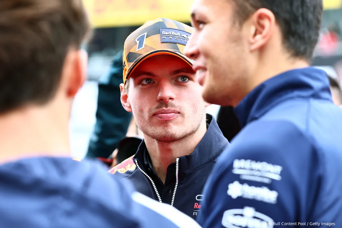 Alex Albon pareert opmerkingen over 'saaie' dominantie Verstappen