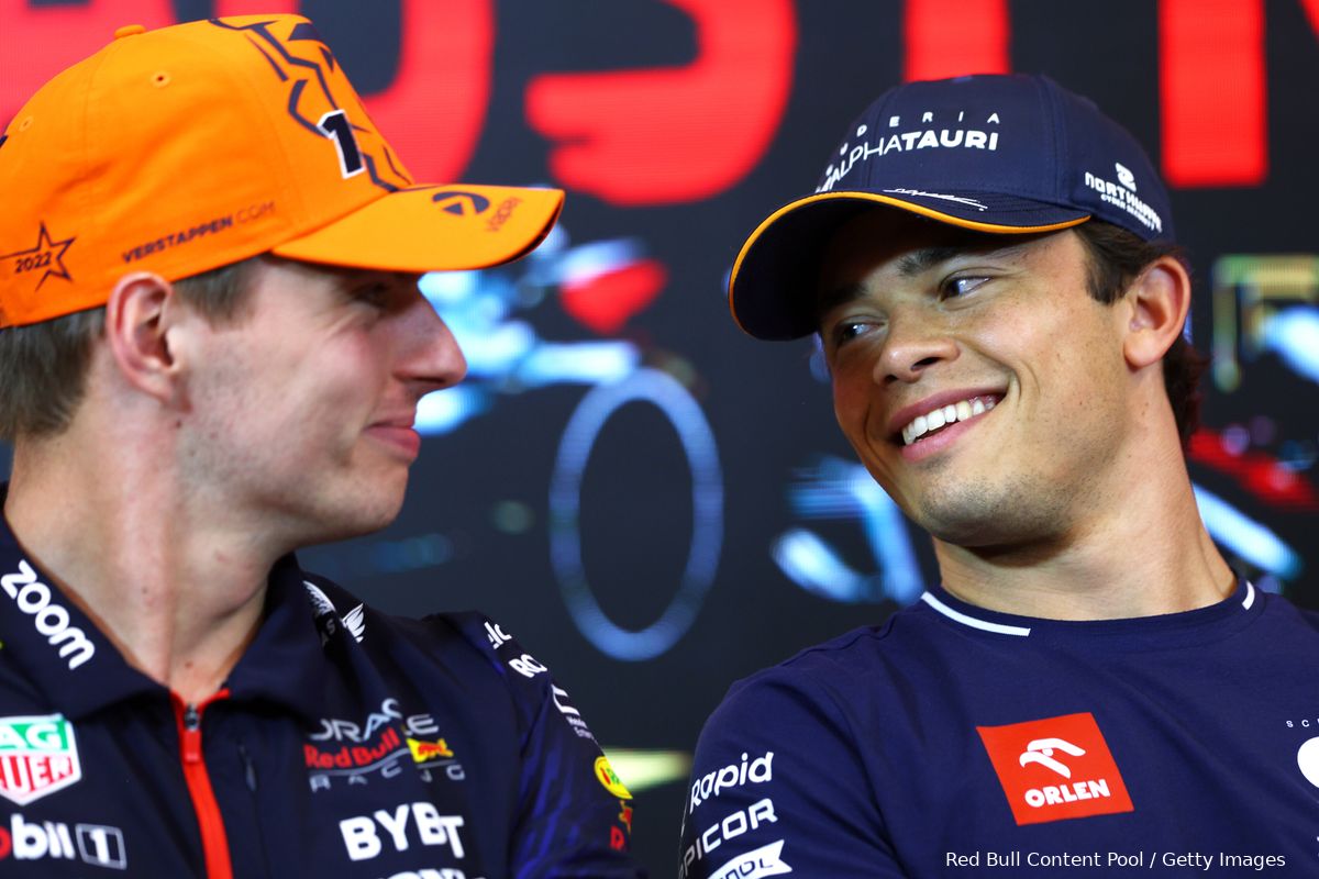 Max Verstappen steekt Nyck de Vries hart onder de riem: 'een sterk weekend verandert alles'