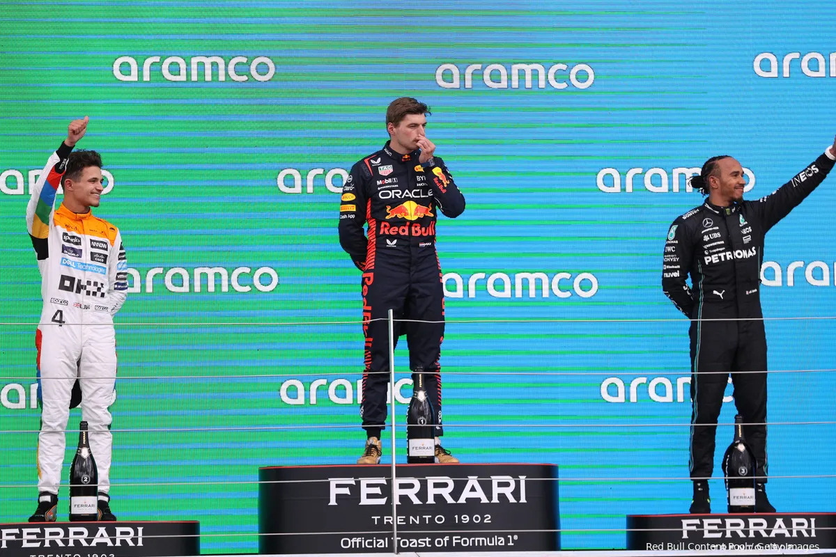 Waarom Max Verstappen niet zo geliefd is in Engeland...