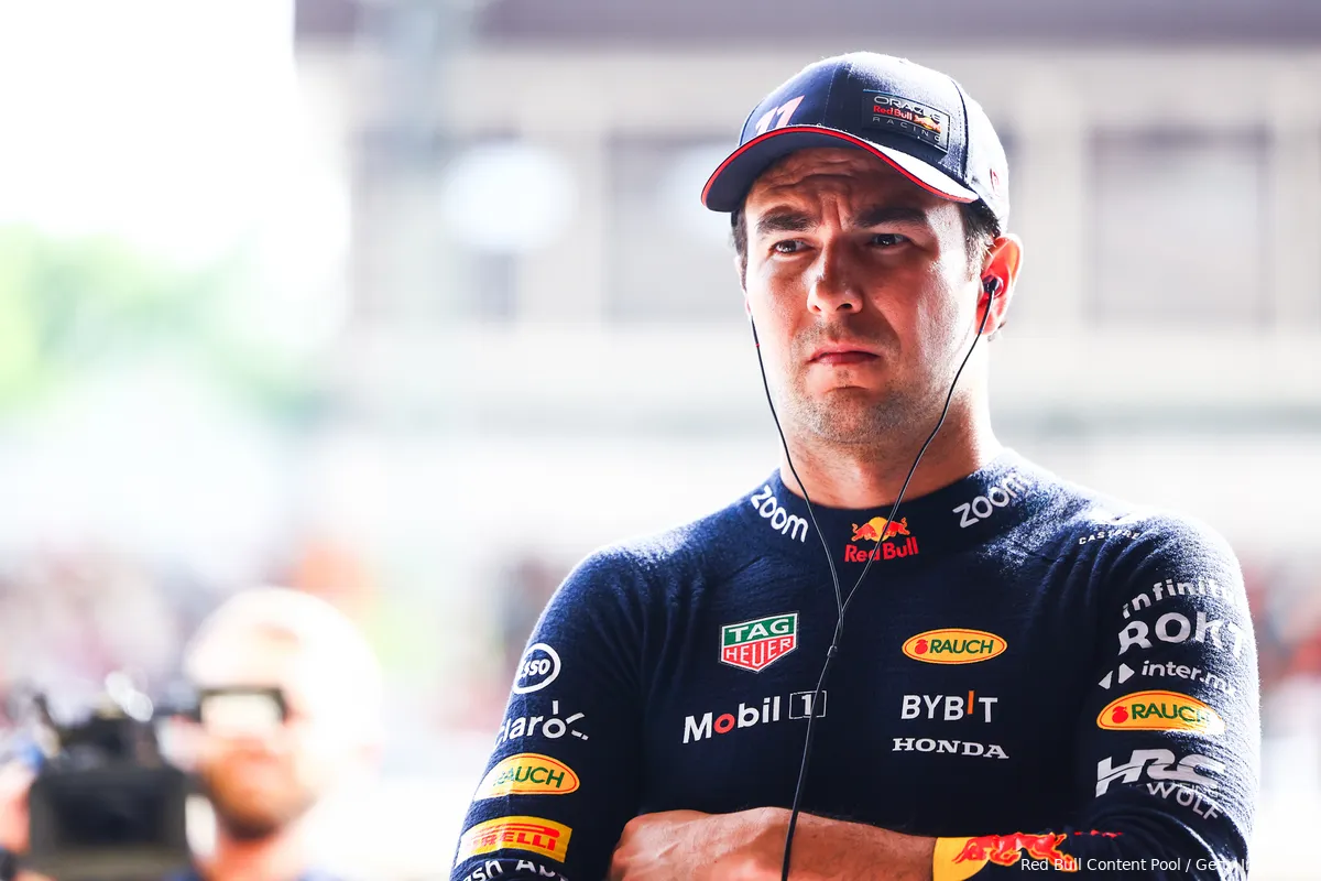 Oud-coureur kamt blunderende Perez af: ‘kan er met mijn hoofd niet bij’
