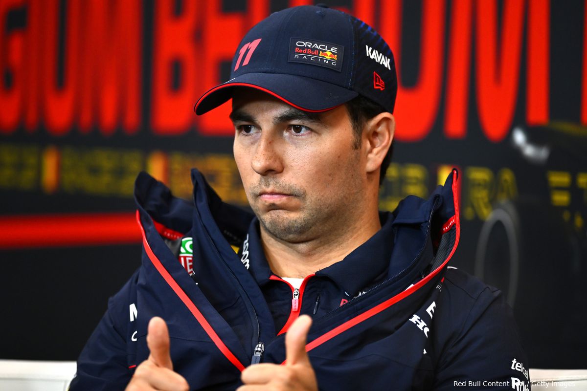 Perez reageert op mogelijk vertrek Verstappen bij Red Bull Racing