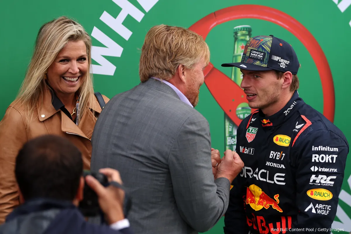 Wat internationale media schrijft over de historische hattrick van Verstappen op Zandvoort
