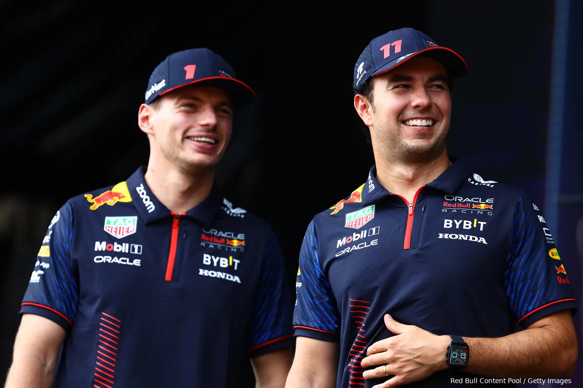 VIDEO: Verstappen en Perez scheuren offroad in een Ford Bronco Raptor