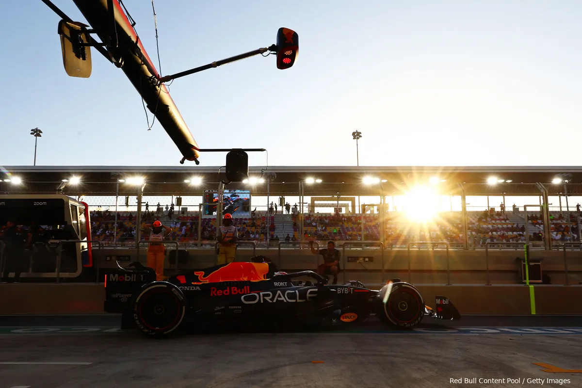 Samenvatting F1 VT1 GP Qatar 2023: Coureurs tasten af in de letterlijke 'zandbak' van Lusail
