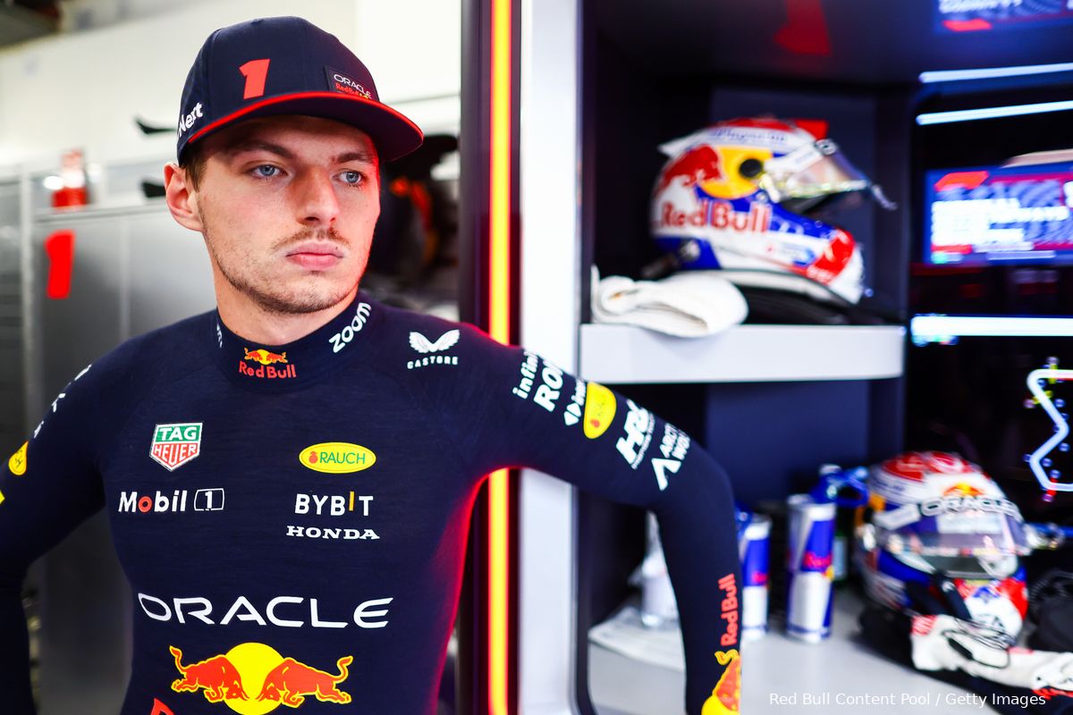 Max Verstappen verklapt kleurstelling RB20 tijdens stream