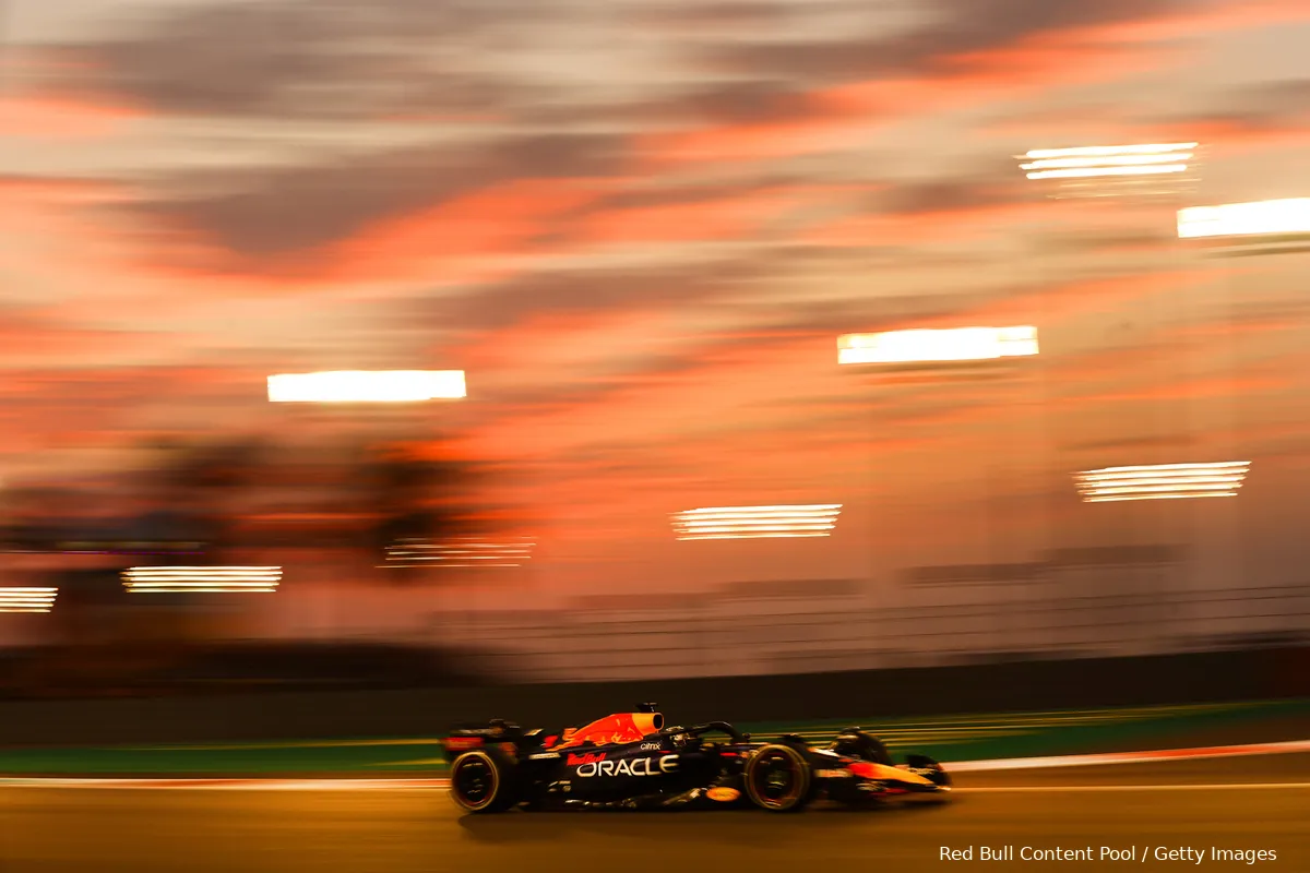 Samenvatting F1 VT2 GP Abu Dhabi 2023: Twee rode vlaggen, Leclerc snelste