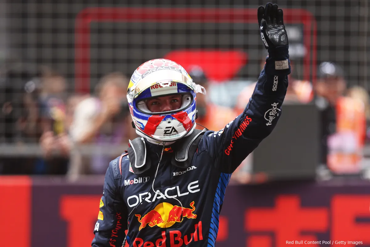Verstappen pakt 100e pole voor Red Bull in stijl: 'Direct klaarstaan na race in ochtend'