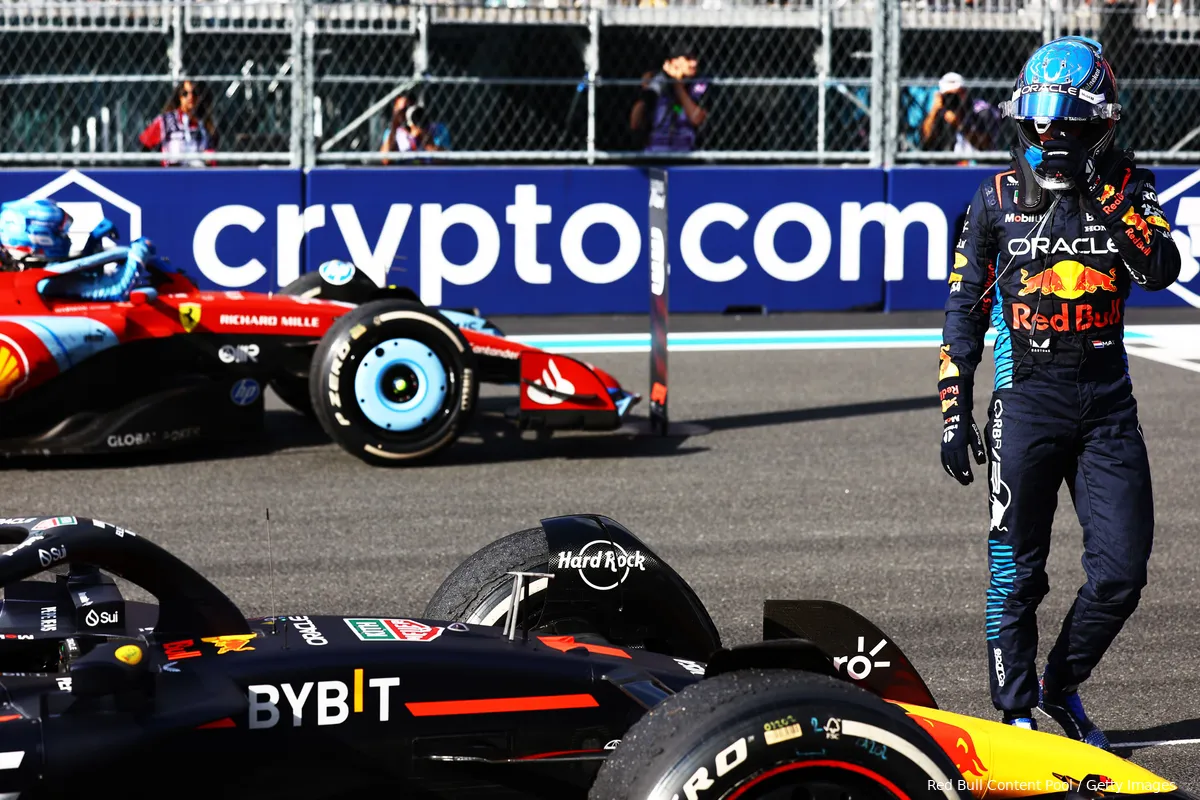 Verstappen kreeg autoschade door Perez in Miami: 'Kras op mijn diffuser door hem'
