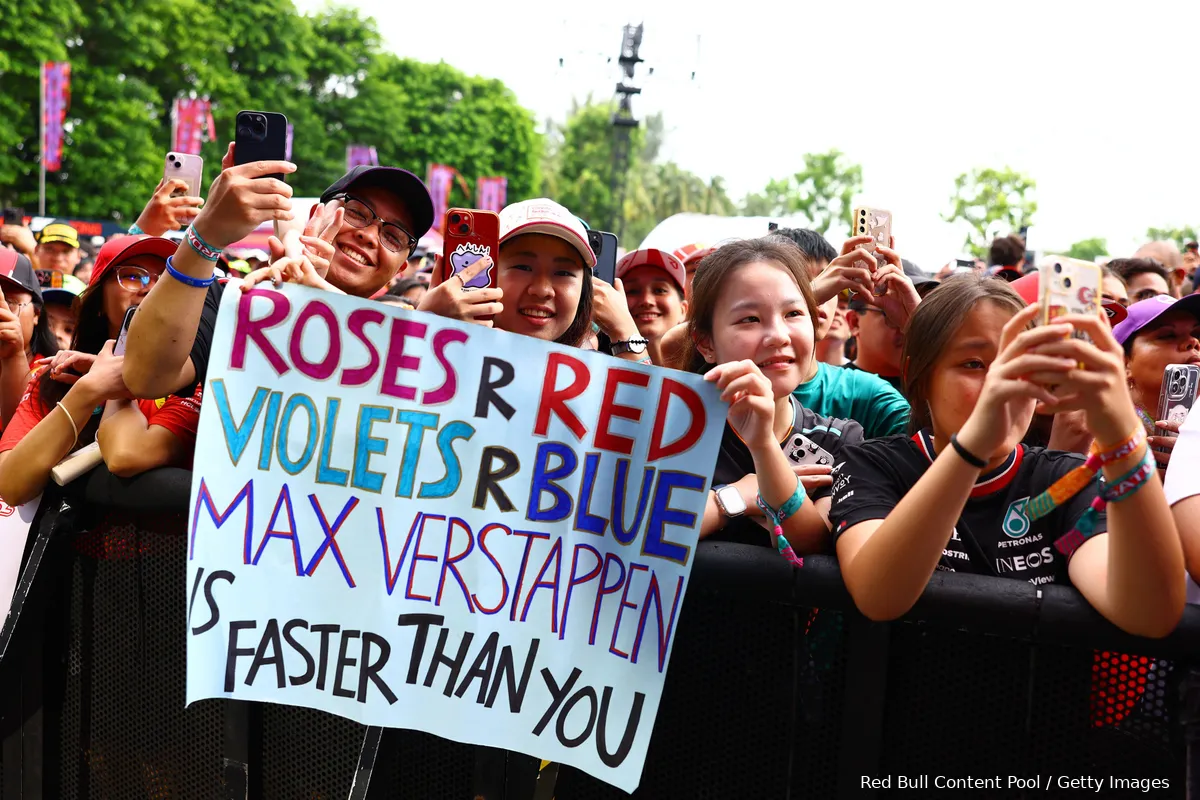 max verstappen singapore zaterdag 1212 1 fans mooi