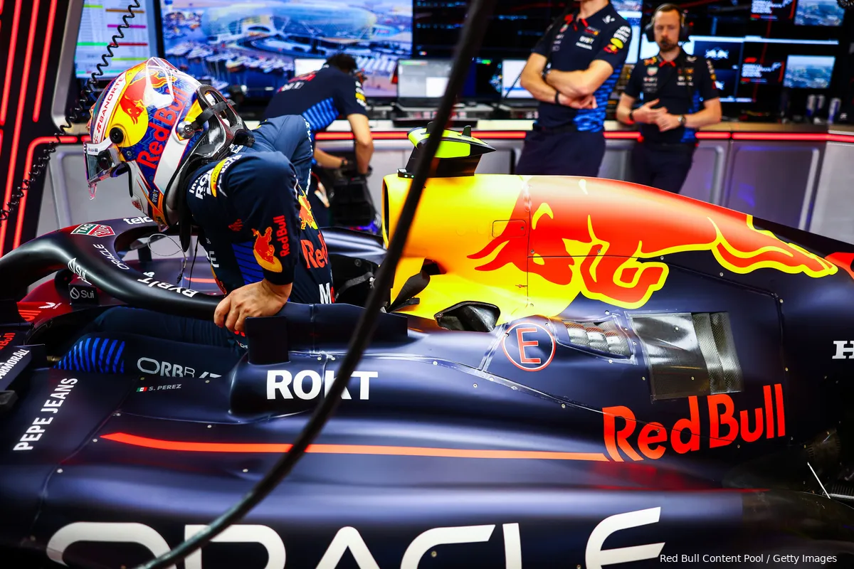 sergio perez red bull racing abu dhabi vrijdag rb20 8
