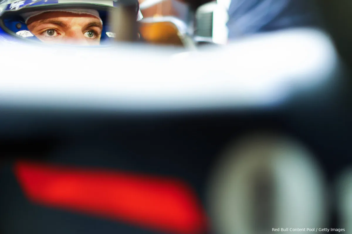 max verstappen helm bahrein red bull racing 101
