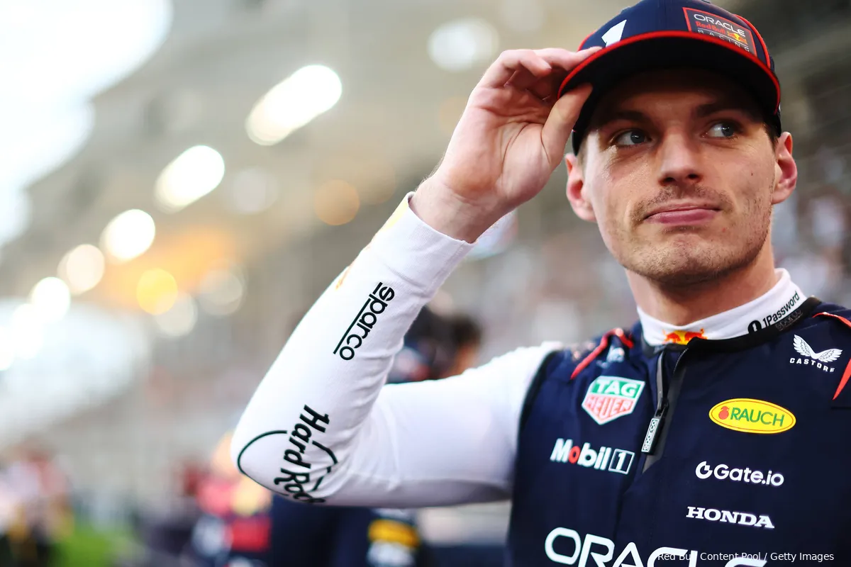max verstappen helm bahrein red bull racing 101 pet