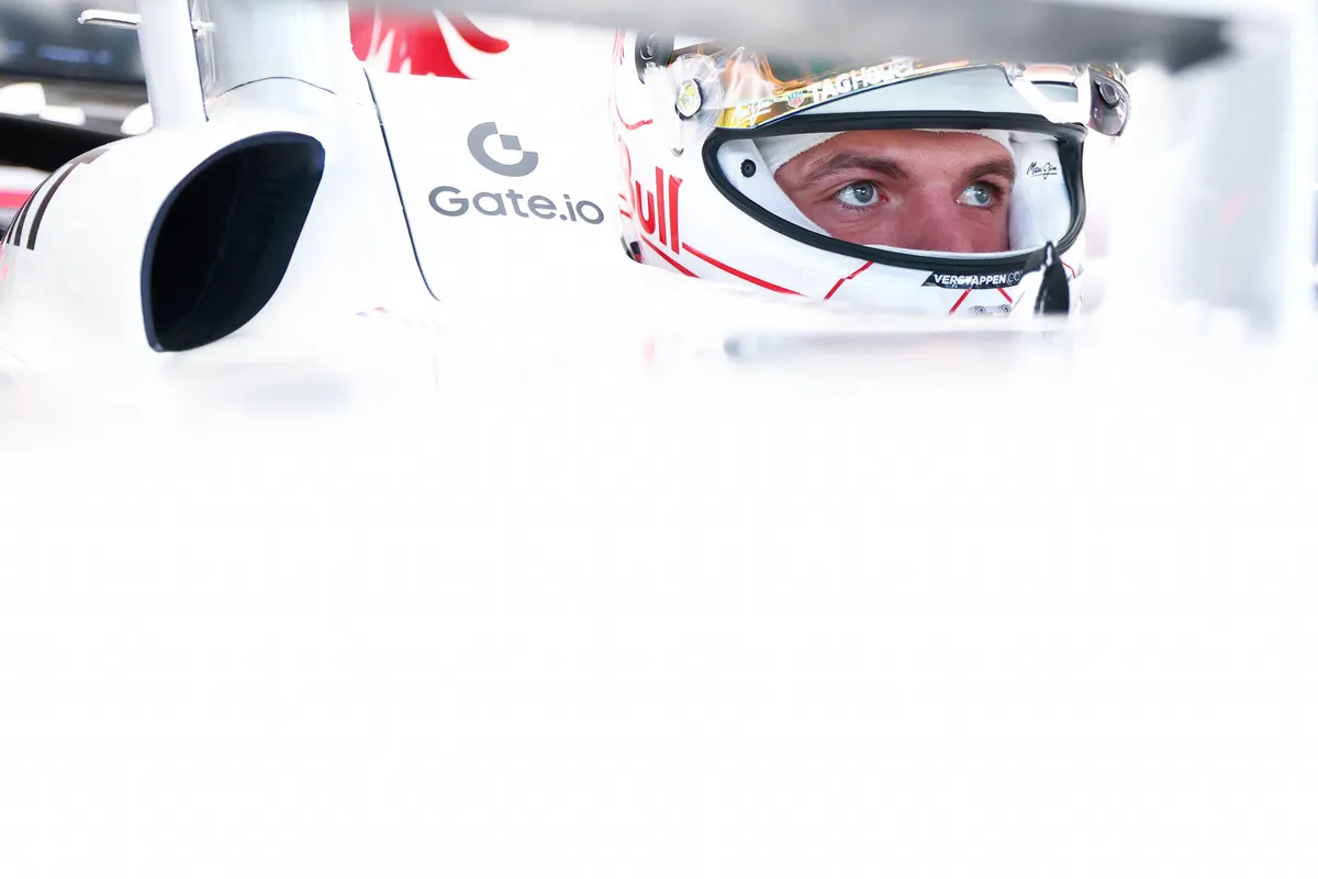max verstappen helm japan 2025 ver 12
