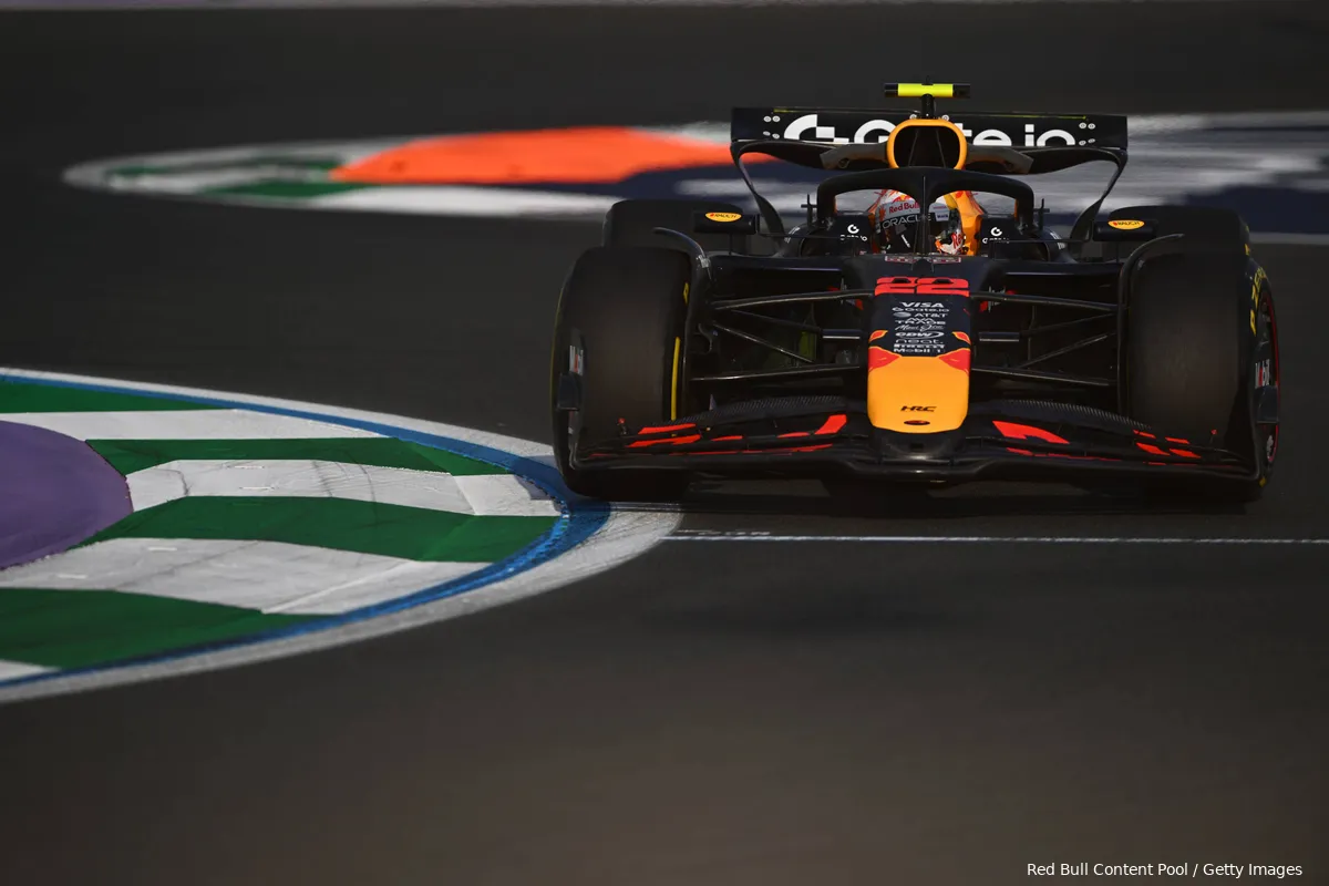 yuki tsunoda red bull racing rb21 saoedi arabie 1