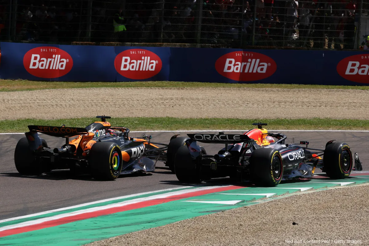max verstappen red bull racing oscar piastri mclaren 2025 emilia romagna zondag race start