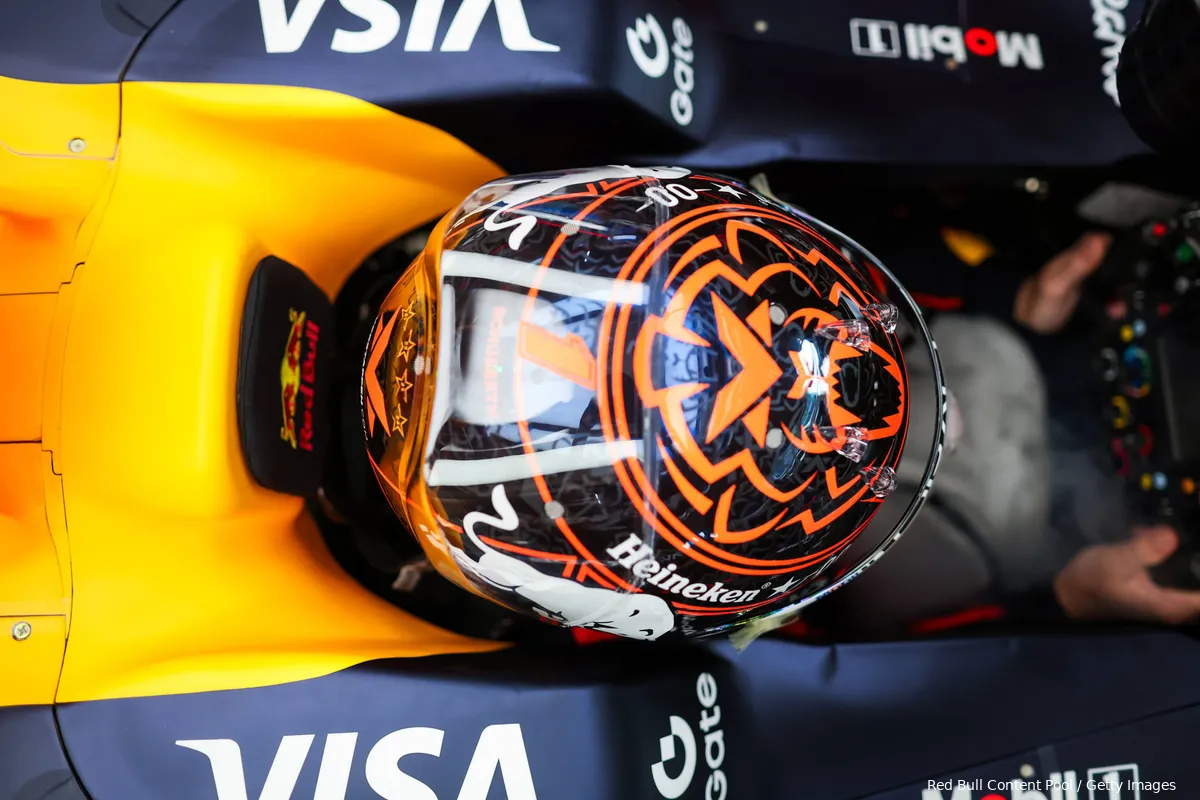 verstappen red bull oostenrijk vrijdag 1 helm 1
