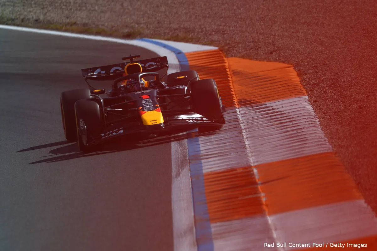 max-verstappen-red-bull-racing-rb21-2025-nederland-zandvoort-zaterdag-training