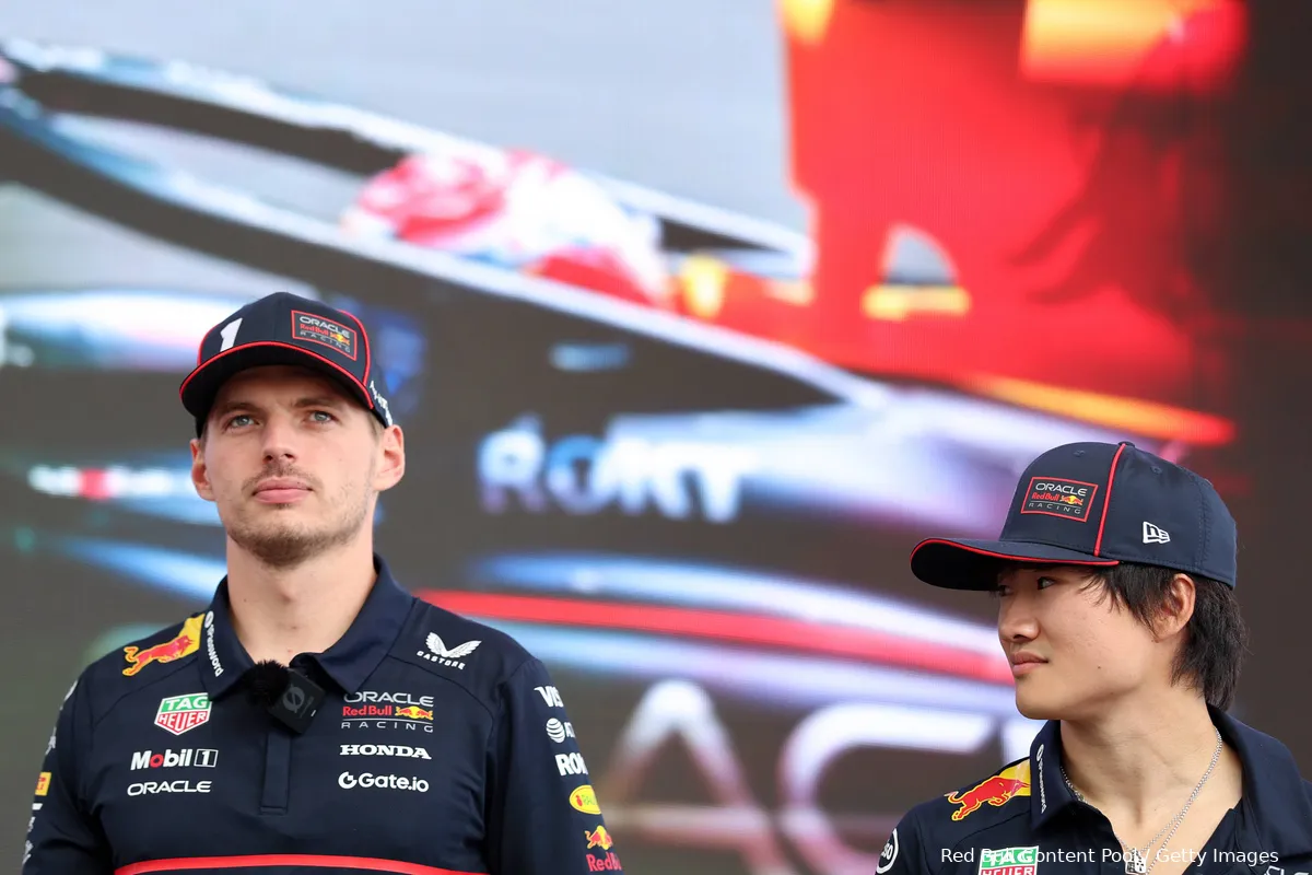 verstappen-tsunoda-red-bull-hongarije-zaterdag-4