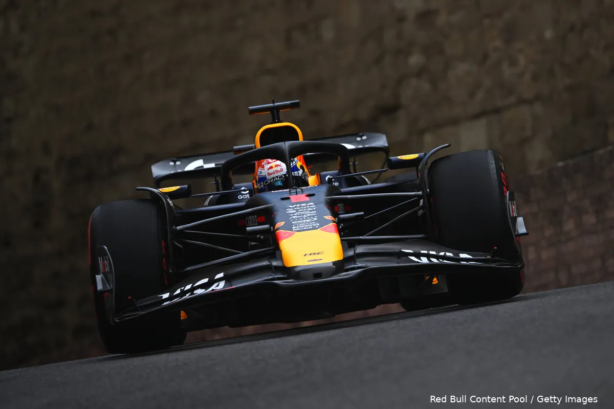 max-verstappen-red-bull-bakoe-2025-116-rb21