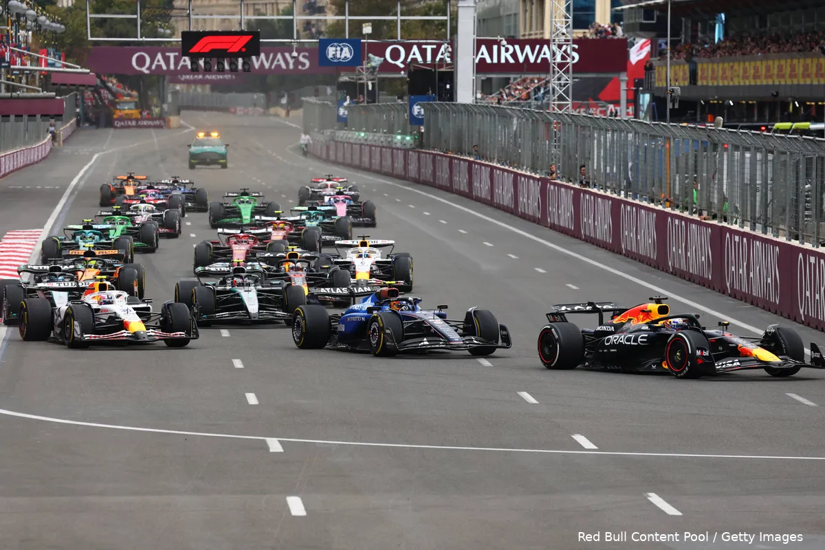 max-verstappen-red-bull-racing-bakoe-zondag-azerbeidzjan-2025