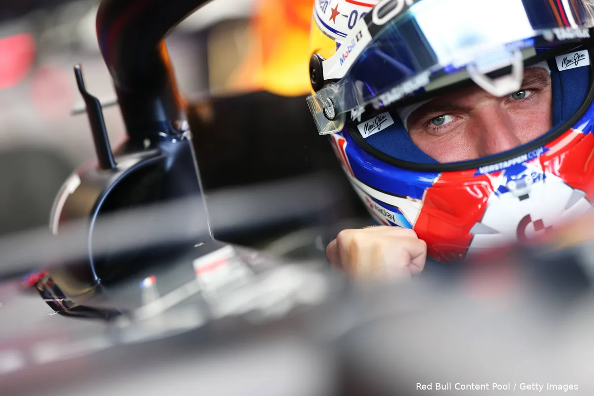 max-verstappen-red-bull-racing-italië-monza-vrijdag-helm-12