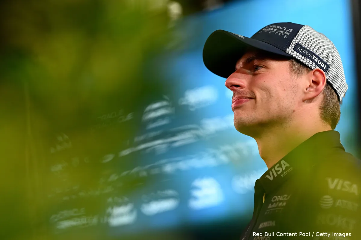 max-verstappen-singapore-vrijdag-2025