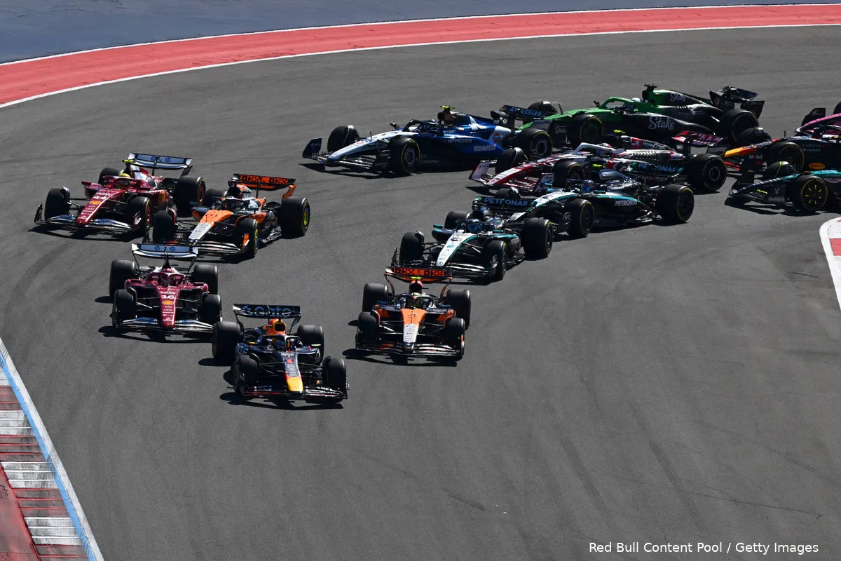 Red Bull-Verstappen-Cota-start- 1